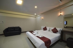 Gold Airport Suites