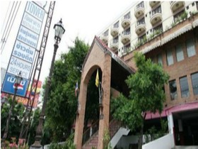 13 Coins Tower Tiwanon
