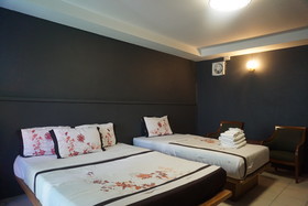 Bangkok Travel Suites Hotel