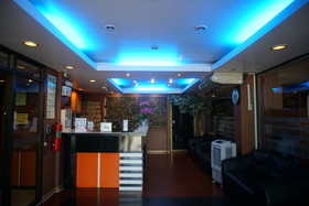 Bangkok Travel Suites Hotel