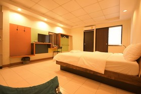 Room at Prachachuen