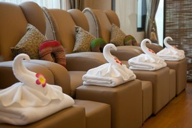 Alisha Court Hotel & Residence