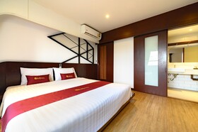 Coco Hotel by RedDoorz