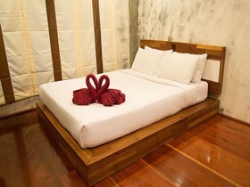 Baan Chompoo Homestay