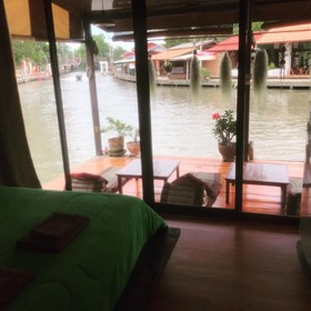 Baan Pitumata Amphawa
