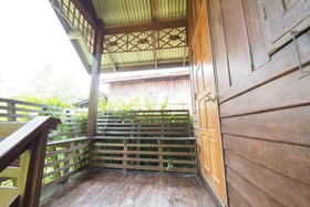 Baan Suan Amphawa