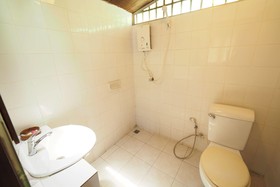 Baan Suan Amphawa
