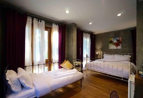 House of Passion Amphawa