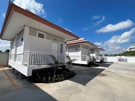 Bualuang Angthong Hotel