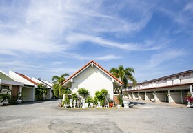 Bualuang Angthong Hotel