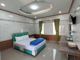Bualuang Angthong Hotel