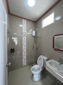 Bualuang Angthong Hotel