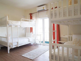 Life Station Hostel