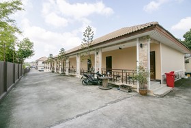 Sunee Place Hotel by OYO