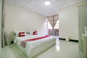 Sunee Place Hotel by OYO