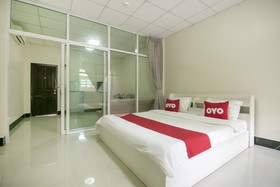 Sunee Place Hotel by OYO
