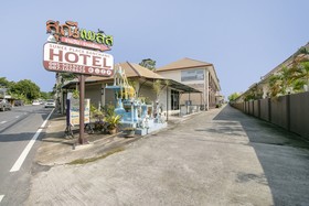 Sunee Place Hotel by OYO