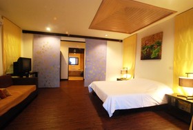 Bansaithong Beach Resort