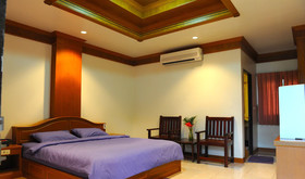 Bansaithong Beach Resort