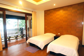 Bansaithong Beach Resort
