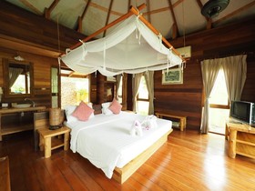 Keeree Waree Seaside Villa & Spa