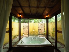 Keeree Waree Seaside Villa & Spa