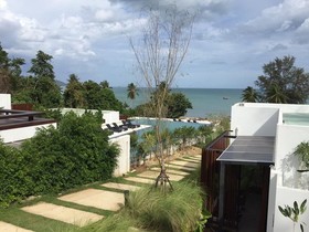 Seanery Beach Resort