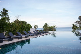 Seanery Beach Resort