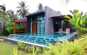 Seanery Beach Resort
