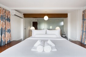 Phrip Phri Luxury Pool Villas