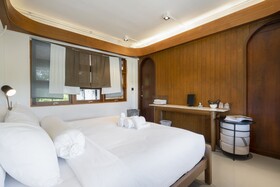 Phrip Phri Luxury Pool Villas