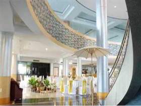 Chainat Thani Hotel