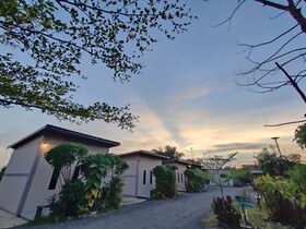 Check-in Resort