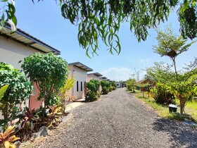 Check-in Resort