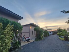 Check-in Resort