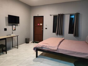 Check-in Resort