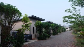 Check-in Resort