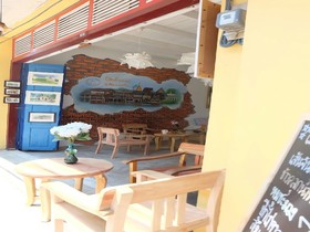 At Rimnam Chan Hostel