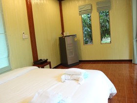 Ban Suan Lung Chaluay Fruit Resort