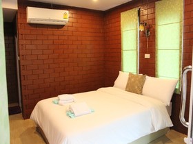 Ban Suan Lung Chaluay Fruit Resort