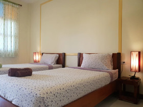 Benjapirom Private House