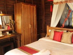 Chivaree Hotel And Resort