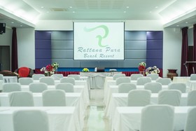 Rattana Pura Beach Resort