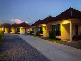 Saranrom Resort