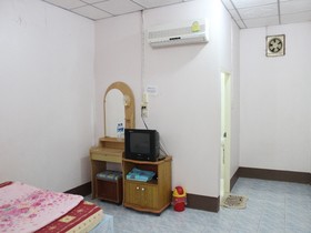 Tawanron Resort