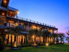 Windy Sea View Resort