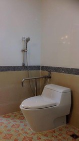 Damnoen Care Resort
