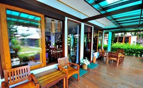 Maikaew Damnoen Resort