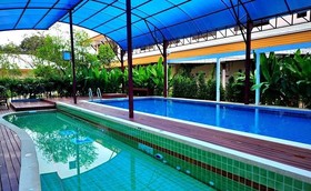 Maikaew Damnoen Resort