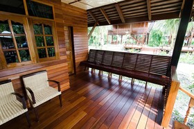 Maikaew Damnoen Resort